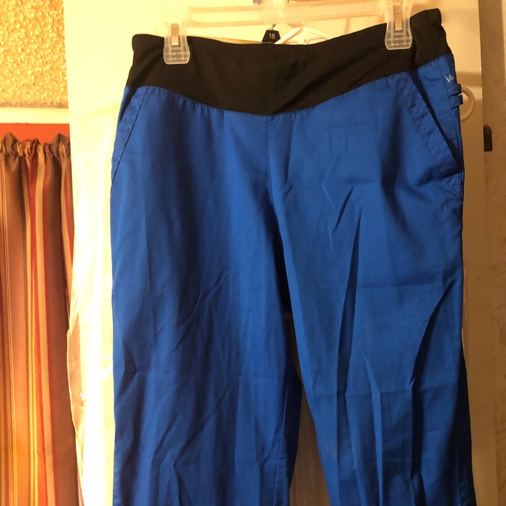 Vera Bradley scrub pants